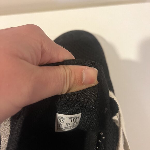 Black/White Vans Sneakers in Size 9.5M or 11W - Picture 3 of 3